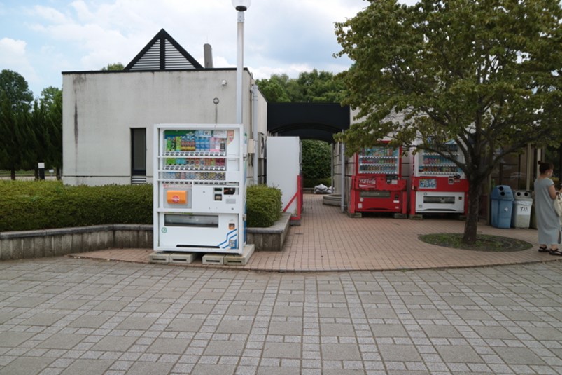 森のフォーラムの駐車場寄りにあるトイレ