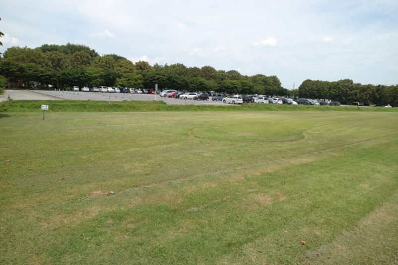 壬生町駐車場その2(北側、とちぎわんぱく公園正門付近228台)